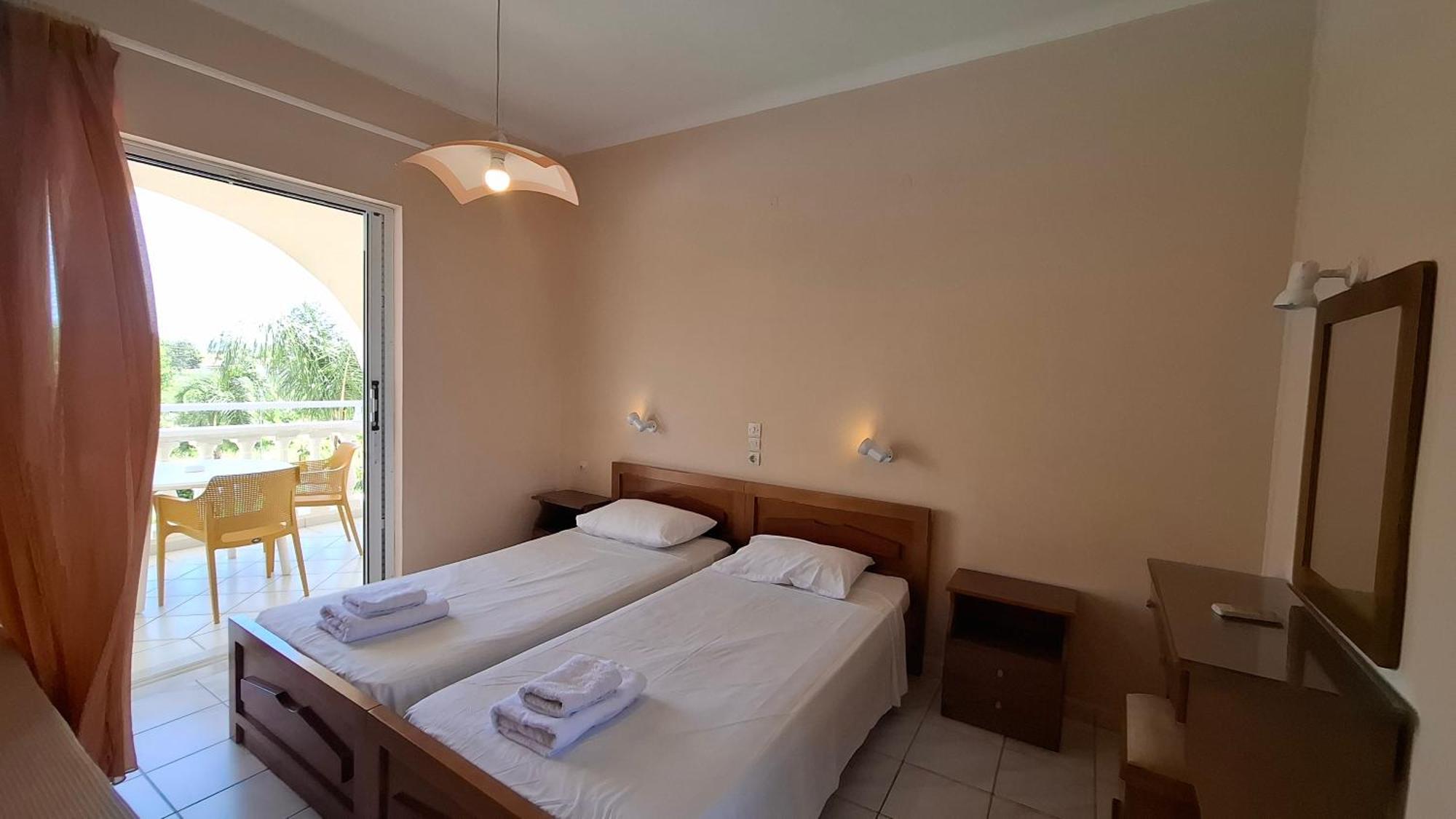 Sunflower & Hotel apartamentowy 3*