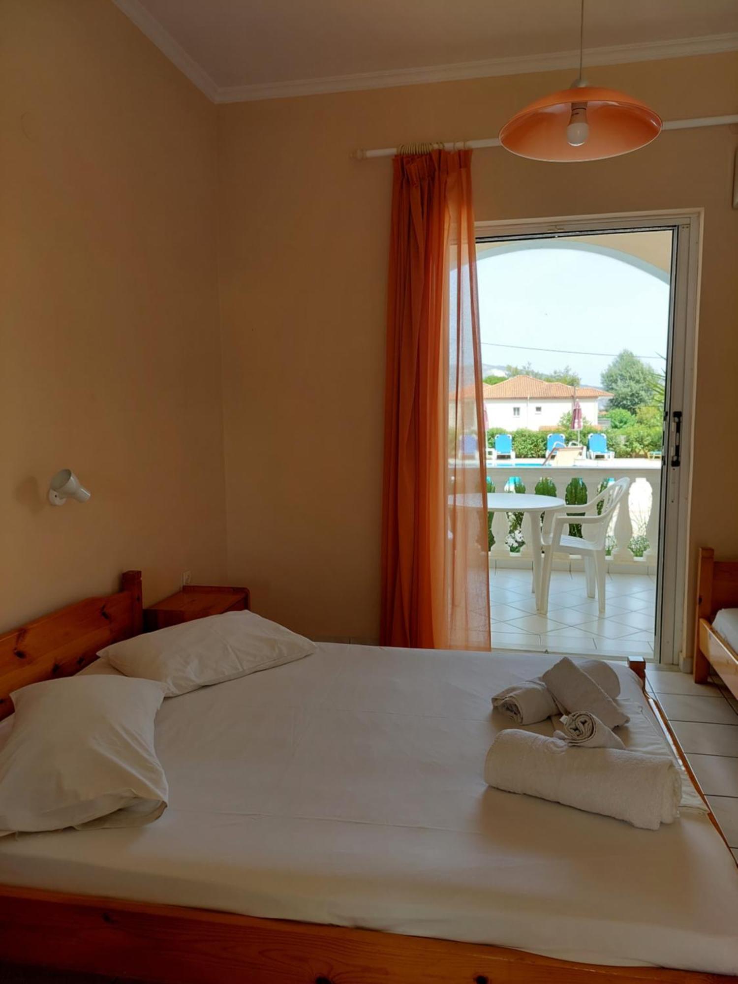 Apart Otel Sunflower & Laganas