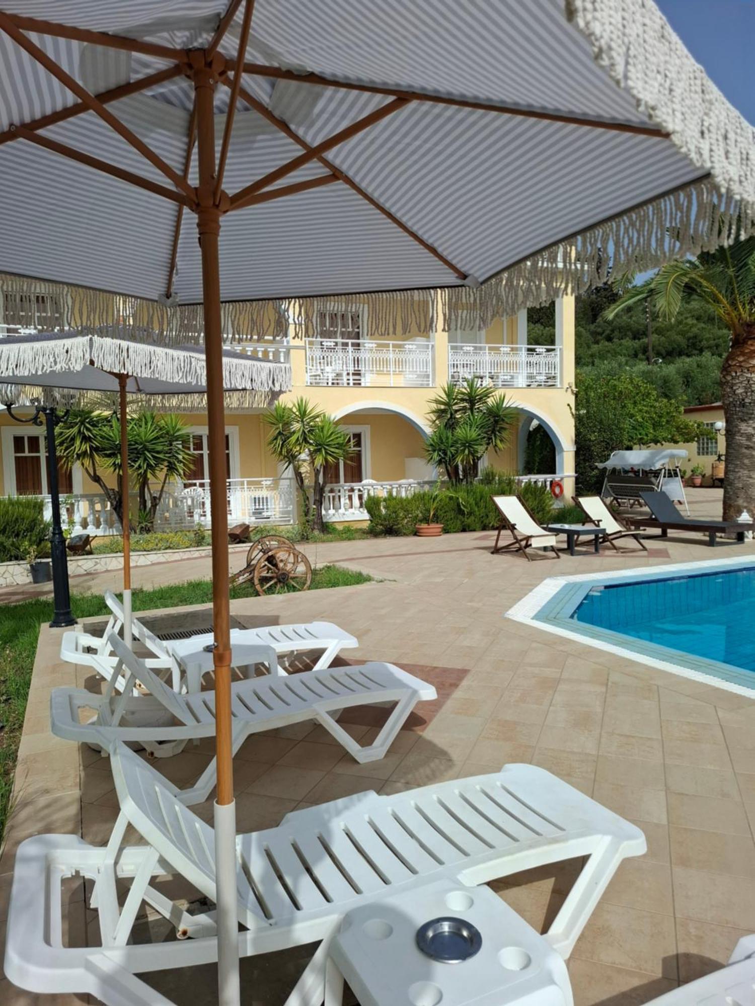 Sunflower & Apart Otel Laganas
